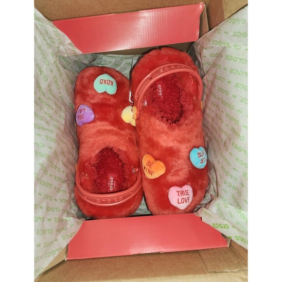 Crocs Sweethearts Fuzzy Clogs Shoes Red NEW size 9 Women - Picture 1 of 6